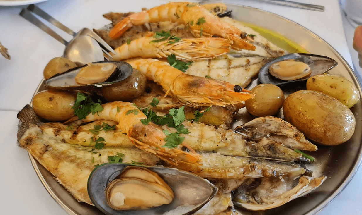 Mar do Inferno seafood restaurant cascais
