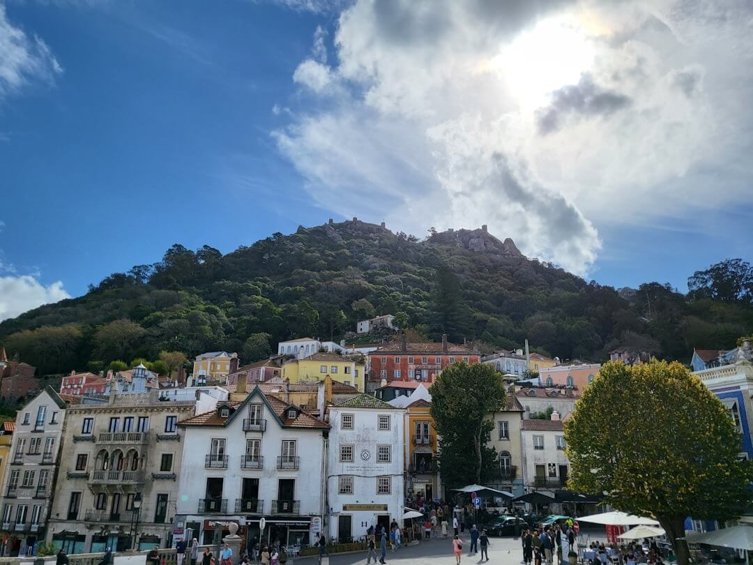 Quaint Sintra guesthouse near the castles